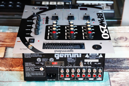 gemini BPM250 DJ Mixer  (USA) ไฟ220V สวยๆ ใช้งานปรกติ 4