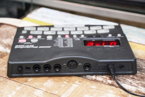 ZOOM RT-123 (JAPAN) ริทึ่มบอกซ์กลองไฟฟ้า เสียงกลองดีมาก เคาะแทนกลองจริง ตลกตีมุข โฟล๊คเล 1