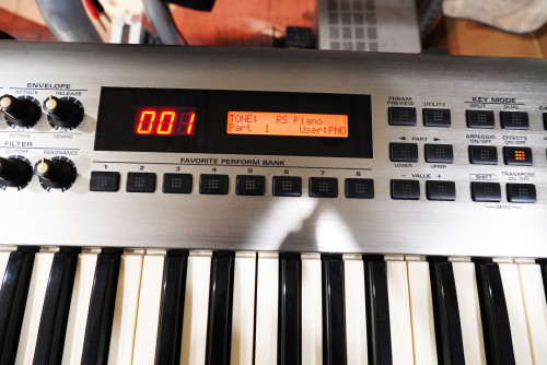 Roland RS-5 (JAPAN) งานญี่ปุ่น เสียงหนา ทัชชิ่งดี ราคาเบาๆ ใช้งานปรกติ พร้อมกระเป๋า 1