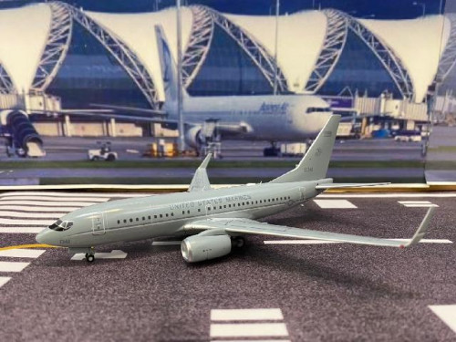 JFox JF7377004 1:200 US Marines 737-7AFC C-40A 170041 [Width 18 Length 17 Height 6 cms]