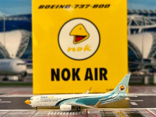 Panda 1:400 Nok Air 737-800 HS-DBO 62511 [Width 9 Length 9.5 Height 3 cms]