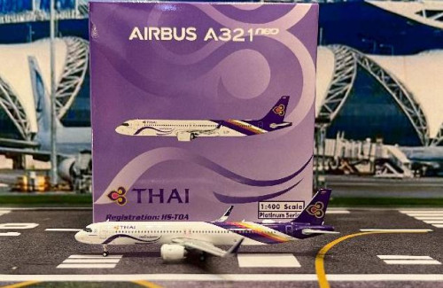 Phoenix 1:400 Thai Airways A321neo HS-TOA PH12059 [Width 9 Length 11 Height 2.5 cm]
