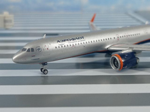 GJ1987 1:400 Aeroflot A321neo VP-BPP [Width 9 Length 11 Height 3 cms.] 2