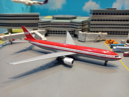 Phoenix 1:400 LTU A330-300 D-AERG PH1827 [Width 15 Length 16 Height 4 cm] 1