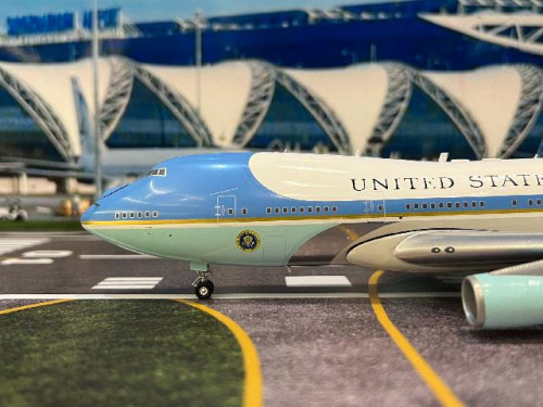 Inflight 1:200 USAF VC-25A #29000 IFVC25A1226P [Width 30 Length 35 Height 10 cm] 5