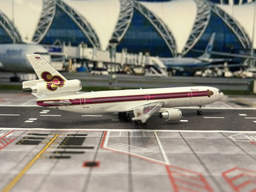 Phoenix 1:400 Thai MD-11 HS-TMG PH1758 [Width 12 Length 15 Height 4.5 cm] 4