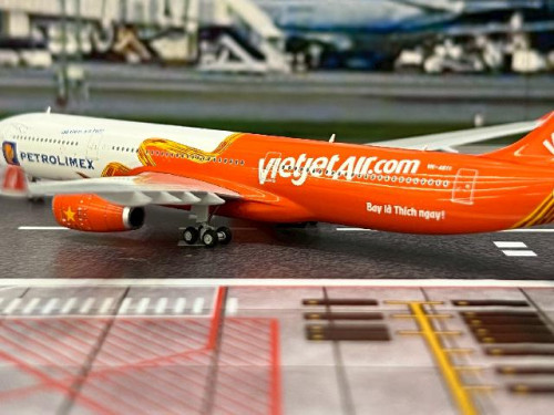 Gemini Jets 1:400 VietJet A330-300 VN-A811 GJ2080 [Width 15 Length 16 Height 4 cm] 8