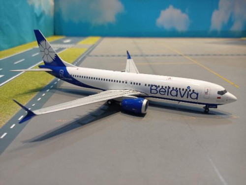 JCWing 1:200 737 Max8 EW-546PA [Width 18 Length 18.5 Height 6 cms] 1