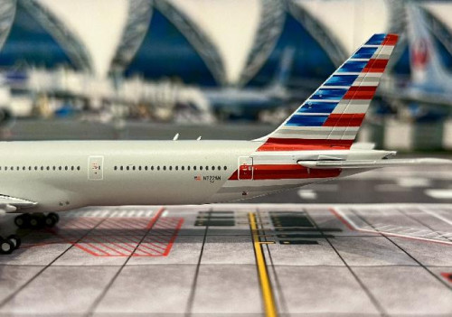 Gemini Jets 1:400 American 777-300ER N722AN GJ2303 [Width 16 Length 18 Height 5 cm] 6