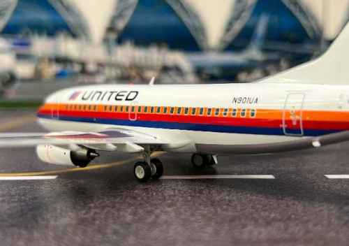 Inflight 1:200 United 737-522 N901UA IF735UA0624 [Width 14 Length 15.5 Height 4.5 cm] 8