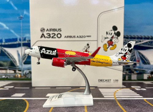 JCWings 1:200 Azul A320neo PR-YSH SA2031 [Width 17 Length 18.5 Height 6 Cm]