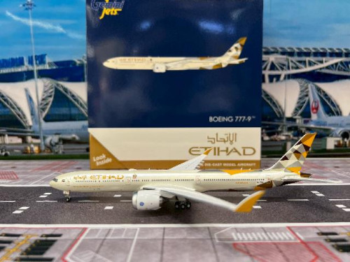Gemini Jets 1:400 Etihad 777-9 A6-FAA GJ2277 [Width 16.5 Length 19.5 Height 4.5 cm]