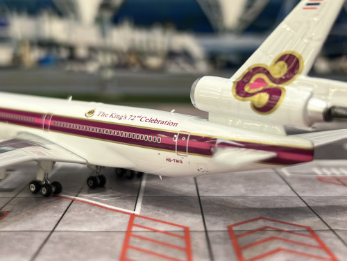 Phoenix 1:400 Thai MD-11 HS-TMG w/King 72nd PH1757 [Width 12 Length 15 Height 4.5 cm] 8