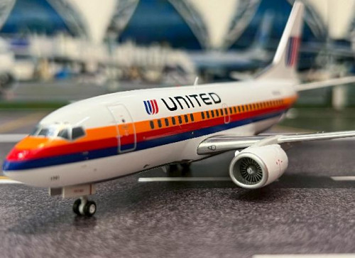 Inflight 1:200 United 737-522 N901UA IF735UA0624 [Width 14 Length 15.5 Height 4.5 cm] 7