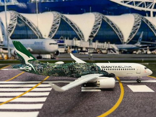 Gemini Jets 1:200 QantasLink A220-300 VH-X4A “Minyma Kutjara Tjukurpa” G21319 2