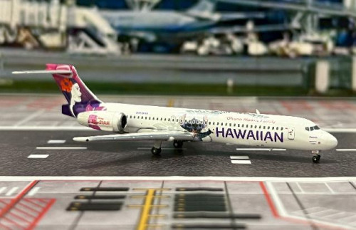 Phoenix 1:400 Hawaiian 717 N488HA [Lilo & Stitch] P4666 [Width 7 Length 9.5 Height 2 cm] 2