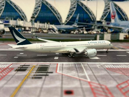 JCWings 1:400 Cathay Pacific A350-900XWB B-LRX SA4047 [Width 16 Length 16.5 Height 4 cm] 4