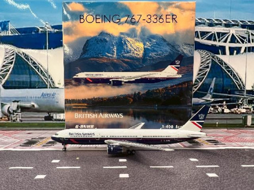  Phoenix 1:400 British 767-300ER G-BNWB‘City of Paris’P4627 [Width 12 Length 13.5 Height 3.5 cm]