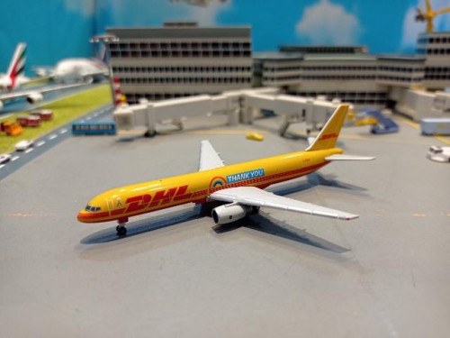 Herpa Wings:HW535526 1:500 DHL 757-200F