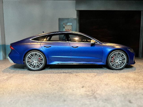 GT399 1:18 Audi RS7 ABT Met Blue [Width 10 Length 25 Height 7 cms] 5