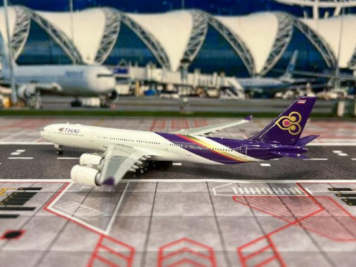 Phoenix 1:400 Thai A340-500 HS-TLB PH12025 [Width 16 Length 17 Height 4 cm] 3