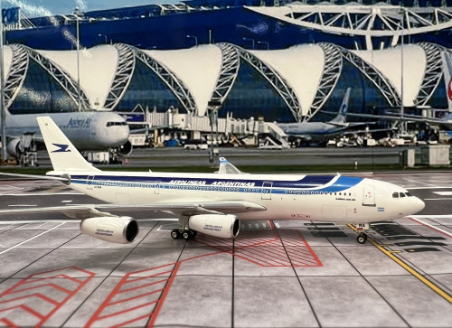 Phoenix 1:400 Aerolineas Argentinas A340-200 LV-ZRA PH1866 2