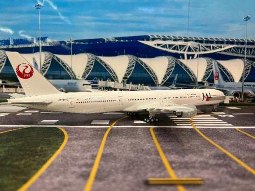 Inflight 1:200 JAL 777-346 JA8945 B773JAL945 [Width 33 Length 37 Height 8 cm] 4