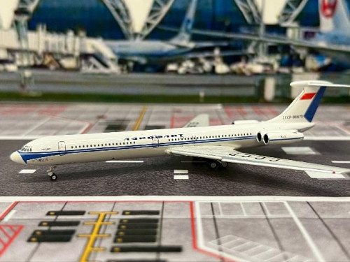 Phoenix 1:400 Aeroflot IL-62 CCCP-86675 PH12005 [Width 11 Length 13.5 Height 3 cm] 1