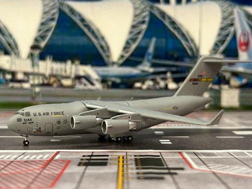 Gemini Jets 1:400 USAF C-17A 05-5144 (March ARB) GM148 1