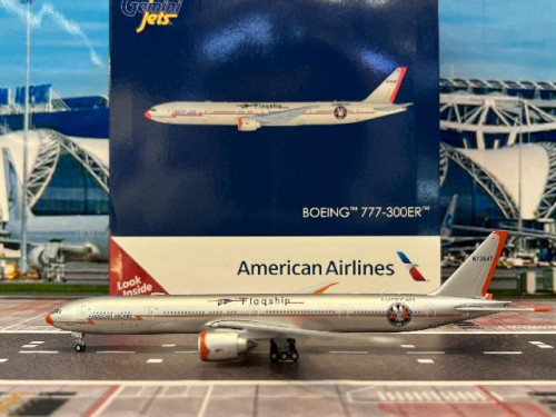 Gemini Jets 1:400 American 777-300ER N735AT GJ2406 [Width 16 Length 18 Height 5 cm]