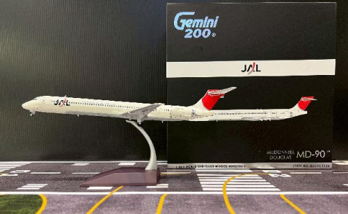 Gemini Jets 1:200 JAL MD-90 JA002D G21330 [Width 16 Length 23.5 Height 5 cm]