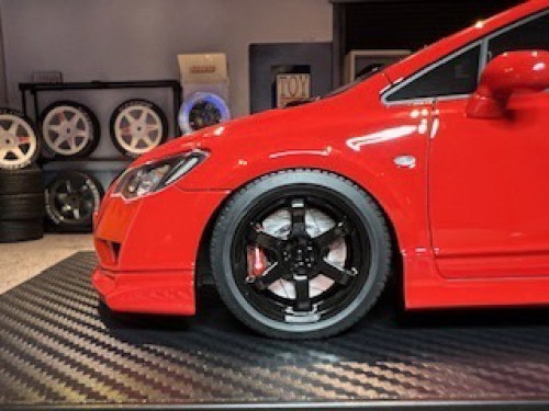 Ignition [IG2828] 1:18 Honda Civic (FD2) Type R Red carbon bonnet [Width 10 Length 27 Height 7 cms] 8