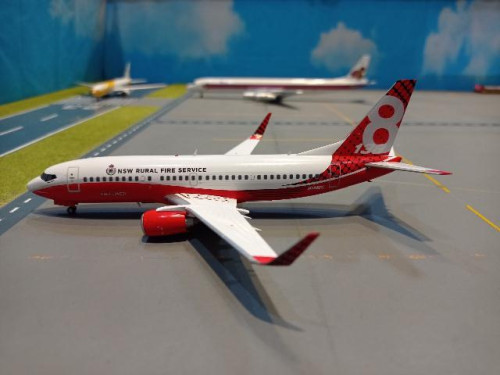 G2994 1:200 NSW Rural Fire Service 737-300 N318CG [Width 14 Length 17 Height 5.5 cms] 2