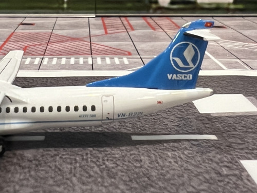 Gemini Jets GJ2239 1:400 VASCO ATR 72-500 VN-B221 5