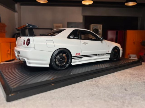 Ignition 1:18 Top Secret 34GT-R (BNR34) White IG3642 [Width 10