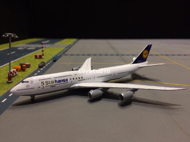 HERPA WINGS 1:500 Lufthansa 747-8 Starhansa D-ABYM HW531504 1