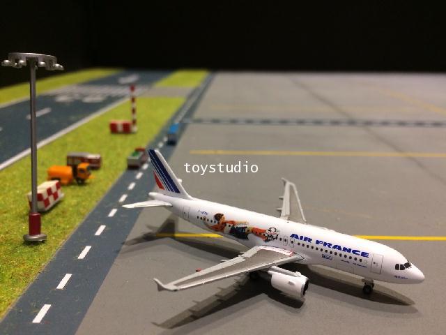 HERPA WINGS 1:500 Air France A320 France 1998 Netherlands/Italy F-GFKU HW531405