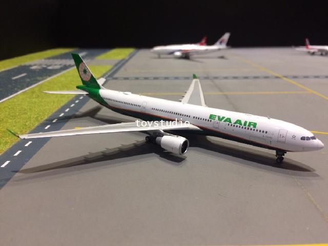 PHOENIX 1:400 EVA A330-300 B-16340 P4231