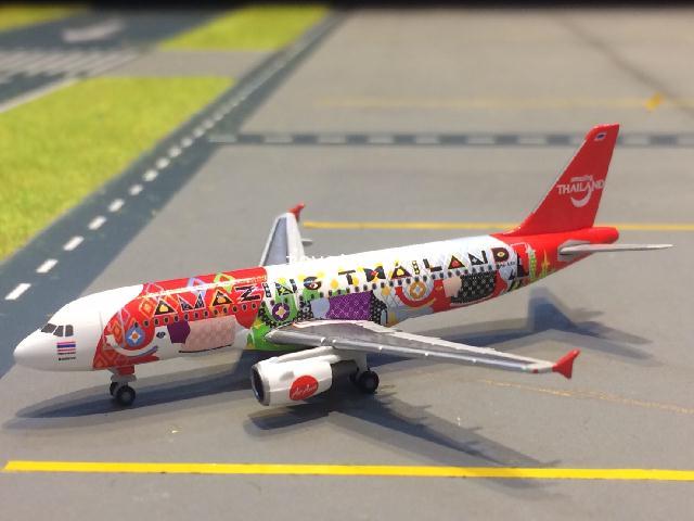 HERPA WINGS 1:500 Air Asia A320 Amazing Thailand HS-ABD HW532686 1