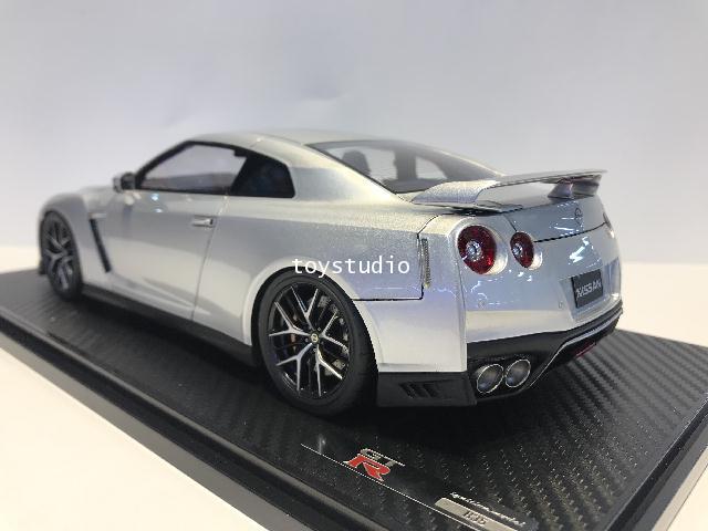 Ignition Model 1:18 Nissan GT-R35 Premium Edition Ultimate Metal Sil IG1910 3