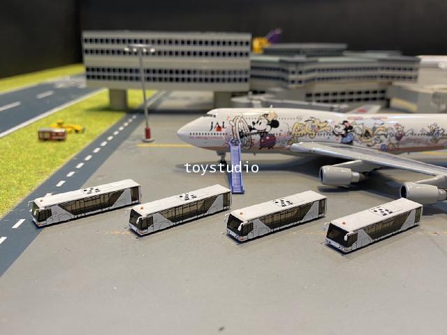 FantasyWings 1:400 Airport Bus (Neoplan A) AA4022