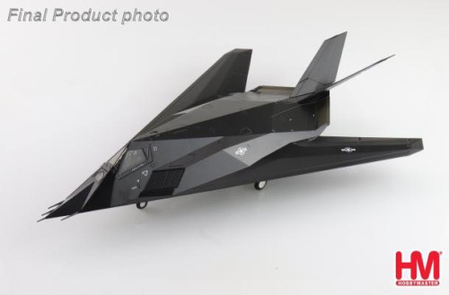 Hobby Master 1:72 F-117A [84-0809] USAF HA5813 [Width 18 Length 28.5 Height 5 cm]