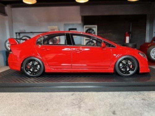 Ignition [IG2828] 1:18 Honda Civic (FD2) Type R Red carbon bonnet [Width 10 Length 27 Height 7 cms] 4