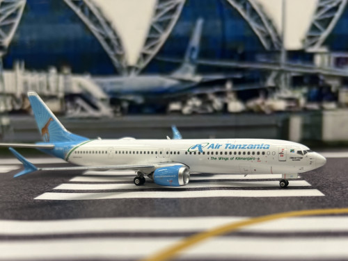 Phoenix 1:400 Air Tanzania 737-9max 5H-TCP PH1946 3