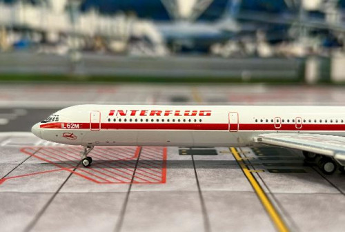 Phoenix 1:400 Interflug IL-62M DM-SEL PH12052 [Width 11 Length 13.5 Height 3 cm] 5