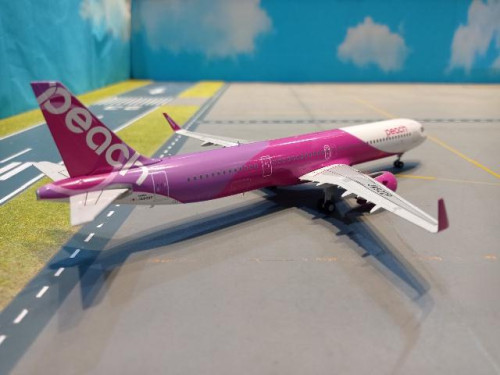 JCWing EW221N015 1:200 Peach A321NEO JA902P [Width 17.5 Length 22 Height 6 cms] 3