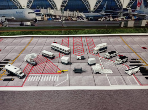 Gemini Jets: GJARPTSETA 1:400 14 PC Ground Accessory for airport diorama 3