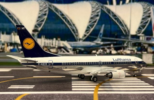 JFox 1:200 Austrian A320-271N OE-LZQ JFA320065 [Width 17 Length 18.5 Height 6 Cm] 4