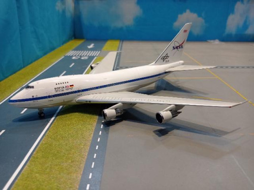 IF747SPSOFIA02 1:200 Sofia 747SP N747NA [Width 29 Length 27 Height 10 cms]