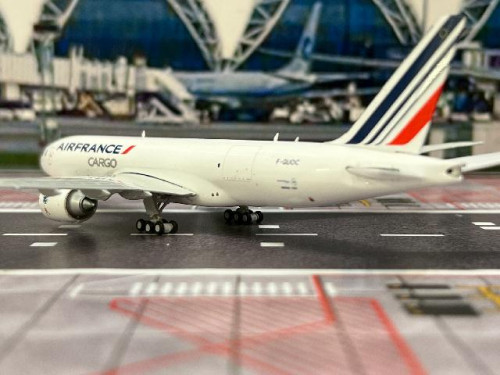 Gemini Jets 1:400 Air France Cargo 777-200LRF F-GUOC GJ2159 [Width 16 Length 17 Height 5 cms] 6